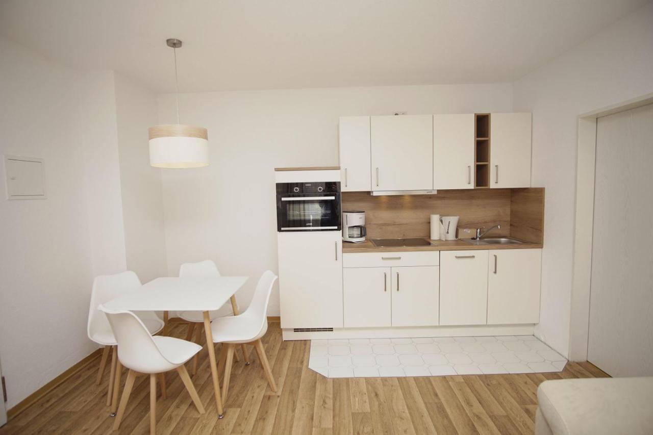 Strandnah Mit Terrasse, Gratis Nutzung Vom Ahoi Erlebnisbad Und Sauna In Sellin - Strandhaus Moenchgut Fewo06 Lobbe Εξωτερικό φωτογραφία