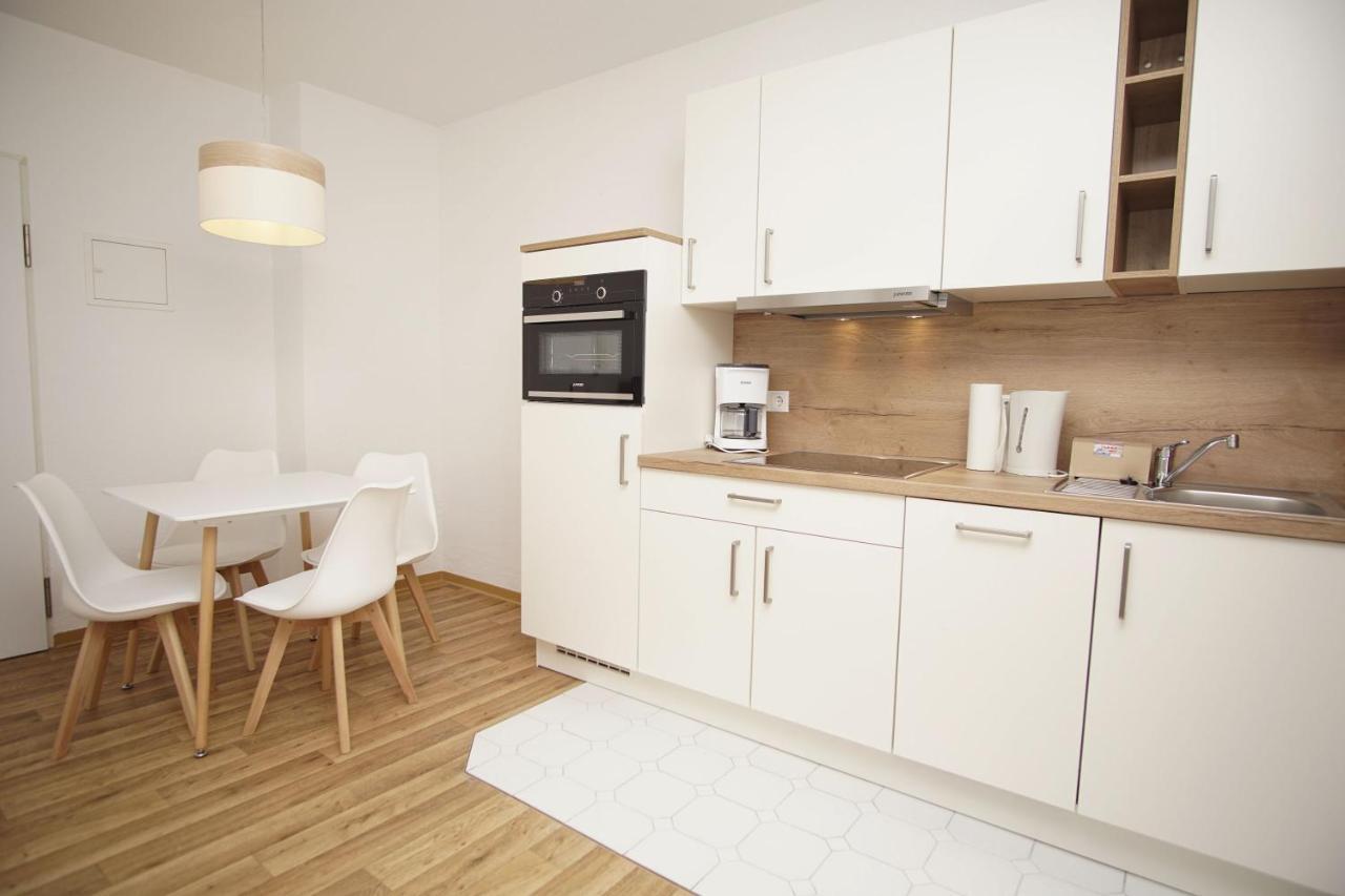 Strandnah Mit Terrasse, Gratis Nutzung Vom Ahoi Erlebnisbad Und Sauna In Sellin - Strandhaus Moenchgut Fewo06 Lobbe Εξωτερικό φωτογραφία